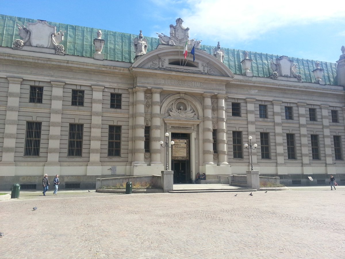Turin was a much nicer place than I expected. Would've seen a lot more if we hadn't got stuck in the lift of our Air BnB for most of the afternoon. And, of course, the main attraction (the Shrowd) was closed for refurbishment. 