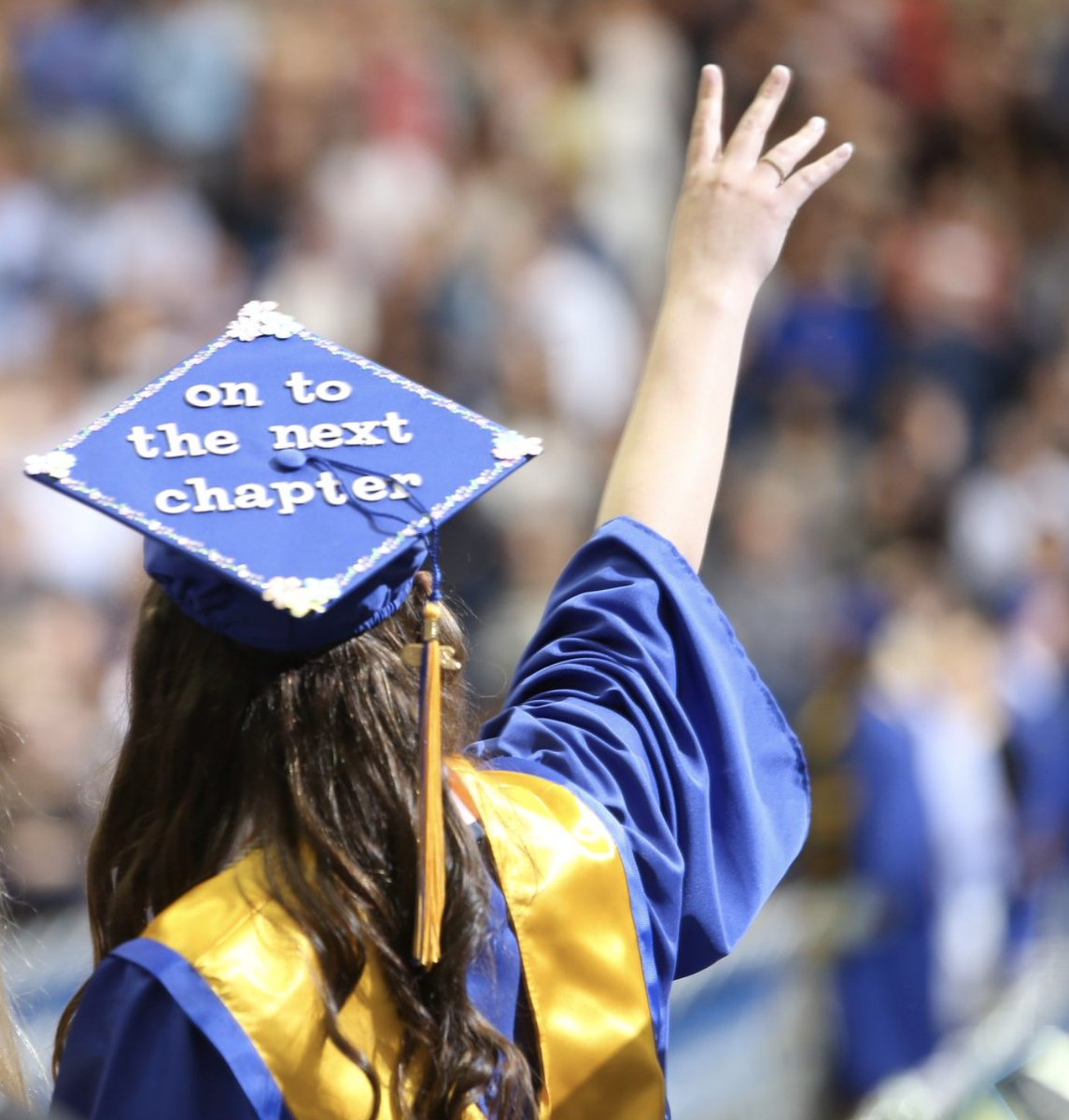 HofstraU's tweet photo. REMINDER: If you are you joining us for our Virtual Mid-Year Senior Class and Graduate Toast and Celebration on Dec. 9, don't forget to submit your info for a senior slide! >> https://t.co/mRPqLs3pEb #HofGrad2020 #HofstraStrong https://t.co/ajCedKFcO6