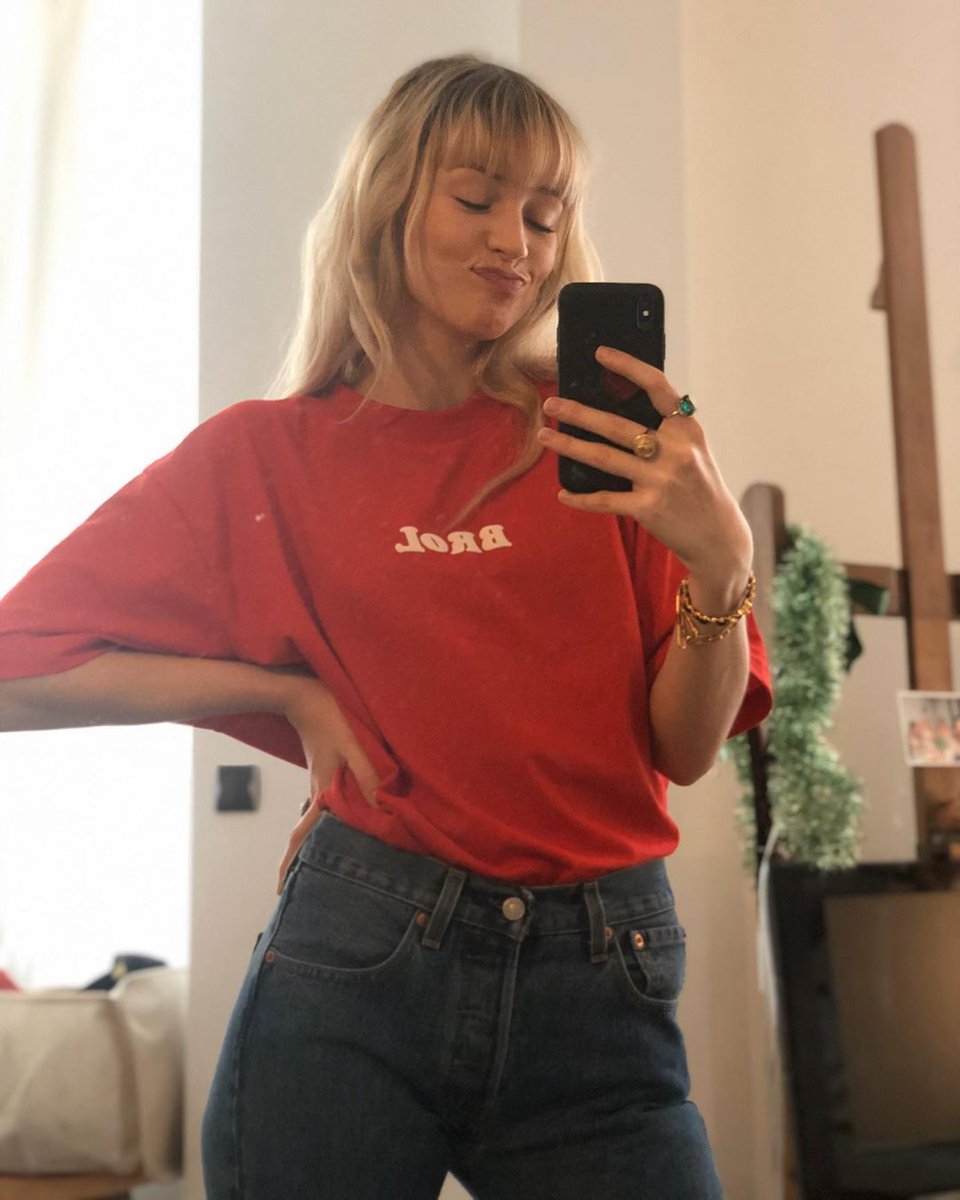 Dua Lipa as Angèle; a short but necessary thread!