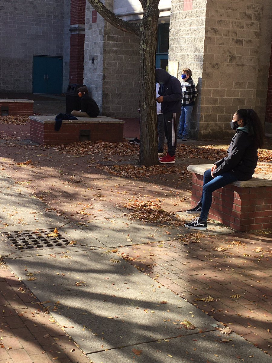 Elizabeth Golden tweet media