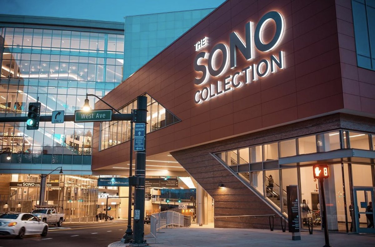HZDTweets's tweet photo. Have you started your holiday shopping? 🛍 🎁  Plan a trip to visit the luxurious The SoNo Collection and stay at Hotel Zero Degrees Norwalk! Book now https://t.co/xrO7aCMGZl 📸  via @luxurycaptured
.
.
.
.
#hotelzerodegrees #norwalk #connecticut #hoteldeals #holidays https://t.co/ZuEjPXe3Bb