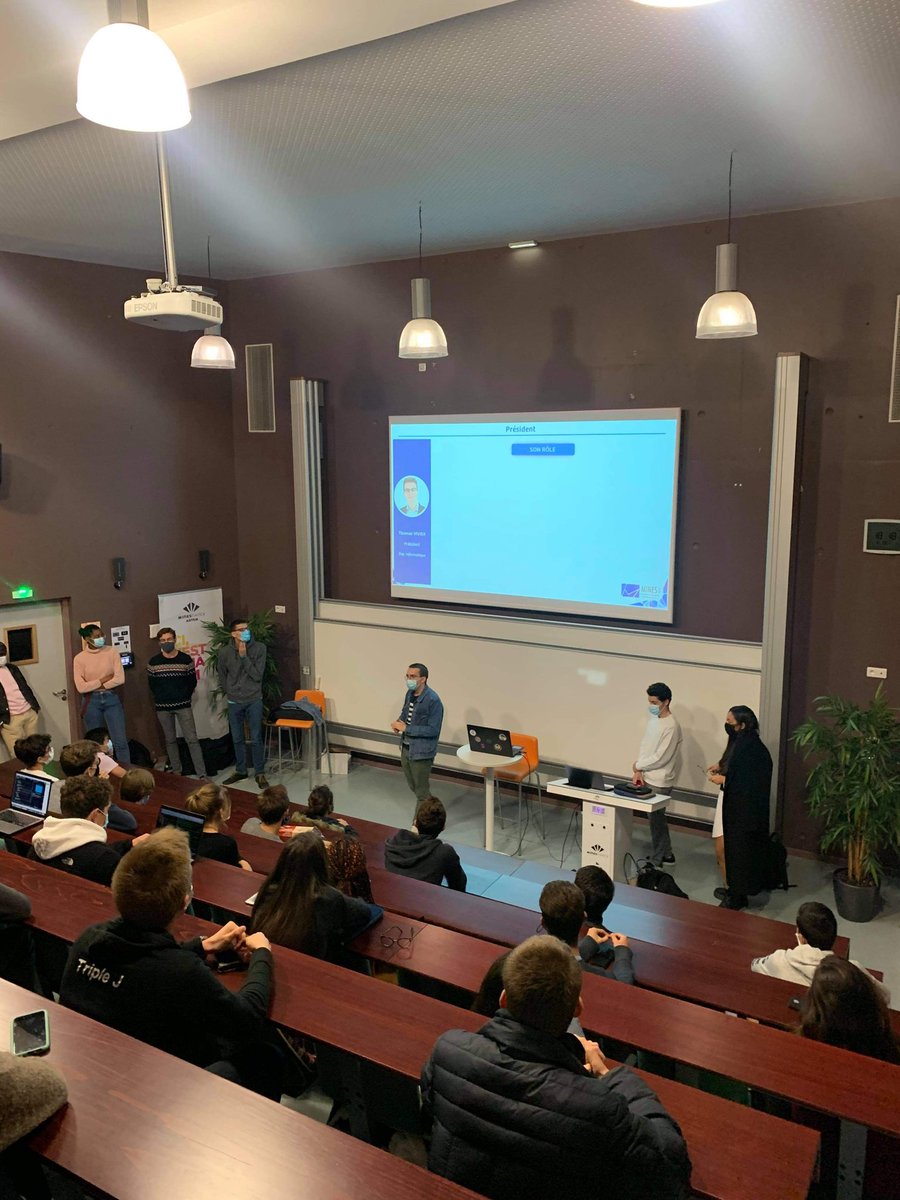 Retour sur les temps forts du #RFP20 1/3 :

Nous démarrons cette semaine dédiée au Recrutement Formation Passation par l'amphi de présentation de Mines Services aux premières années.

Une belle occasion de partager l'esprit d'une Junior-Entreprise !

#Retour #RFP #WeAreJE <a href="/cnje/">Junior-Entreprises</a>