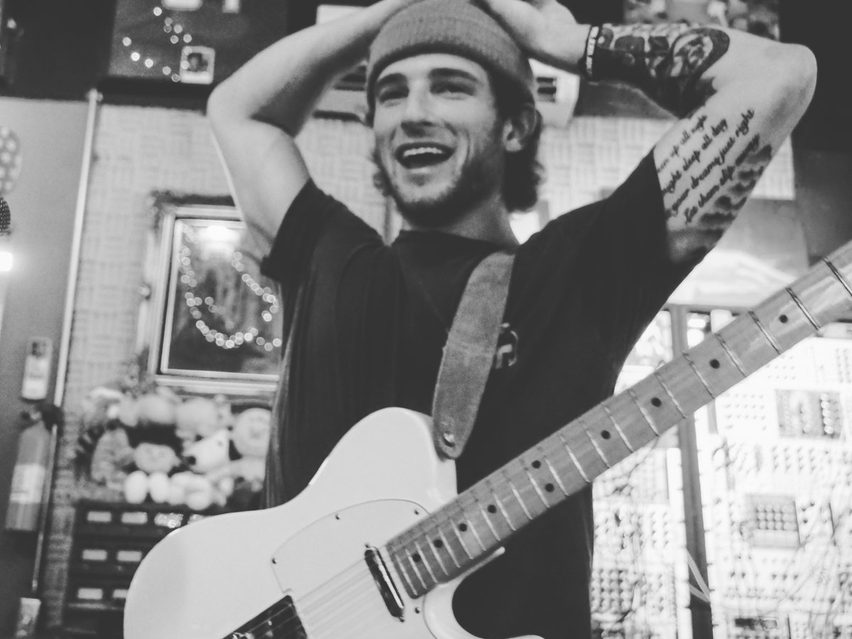 We are proud to introduce Crossing i's Dotting t's from Costa Mesa, CA to the Pulse Driving Records family! For fans of Emo Punk Hard Rock check out, follow, and stream their new release on Spotify! (link below) open.spotify.com/artist/7eNA56C…