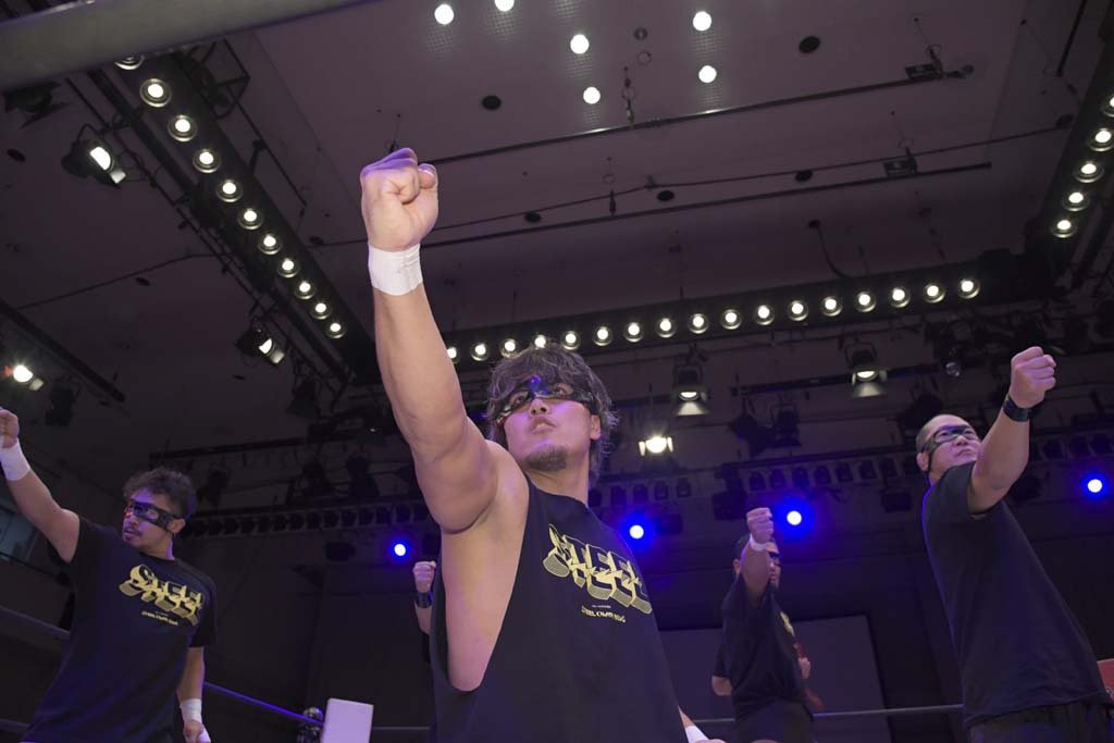 Herman Miller MAO could be your new favorite chair-themed wrestler #ddtpro  #wrestleUNIVERSE