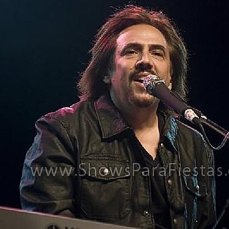 MagiaLERNERinfo's tweet photo. El 20/11 se aproxima y Ale te espera, ya tenés la entrada para su streaming??

#alejandrolerner en #Live #Streaming 20 de noviembre 
Desde #elpie
Tickets en @livepassarg

@alelernerok
@elpierecordingstudios
@lamagiadealelerner https://t.co/WvihpdKMkZ