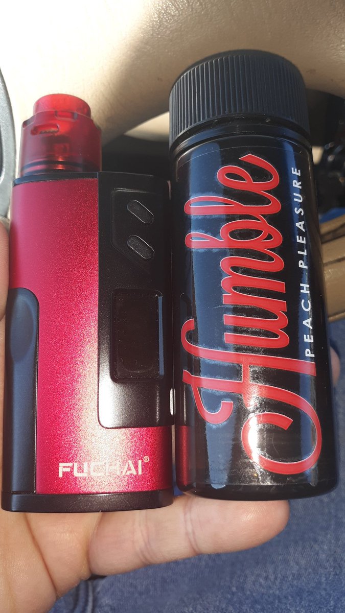 EidolonEddy's tweet photo. #FuchaiSquonk and @hellvapesales #DeadRabbitSE today vaping on @HumbleJuiceCo #PeachPleasure.... https://t.co/8LJY1dWpGf