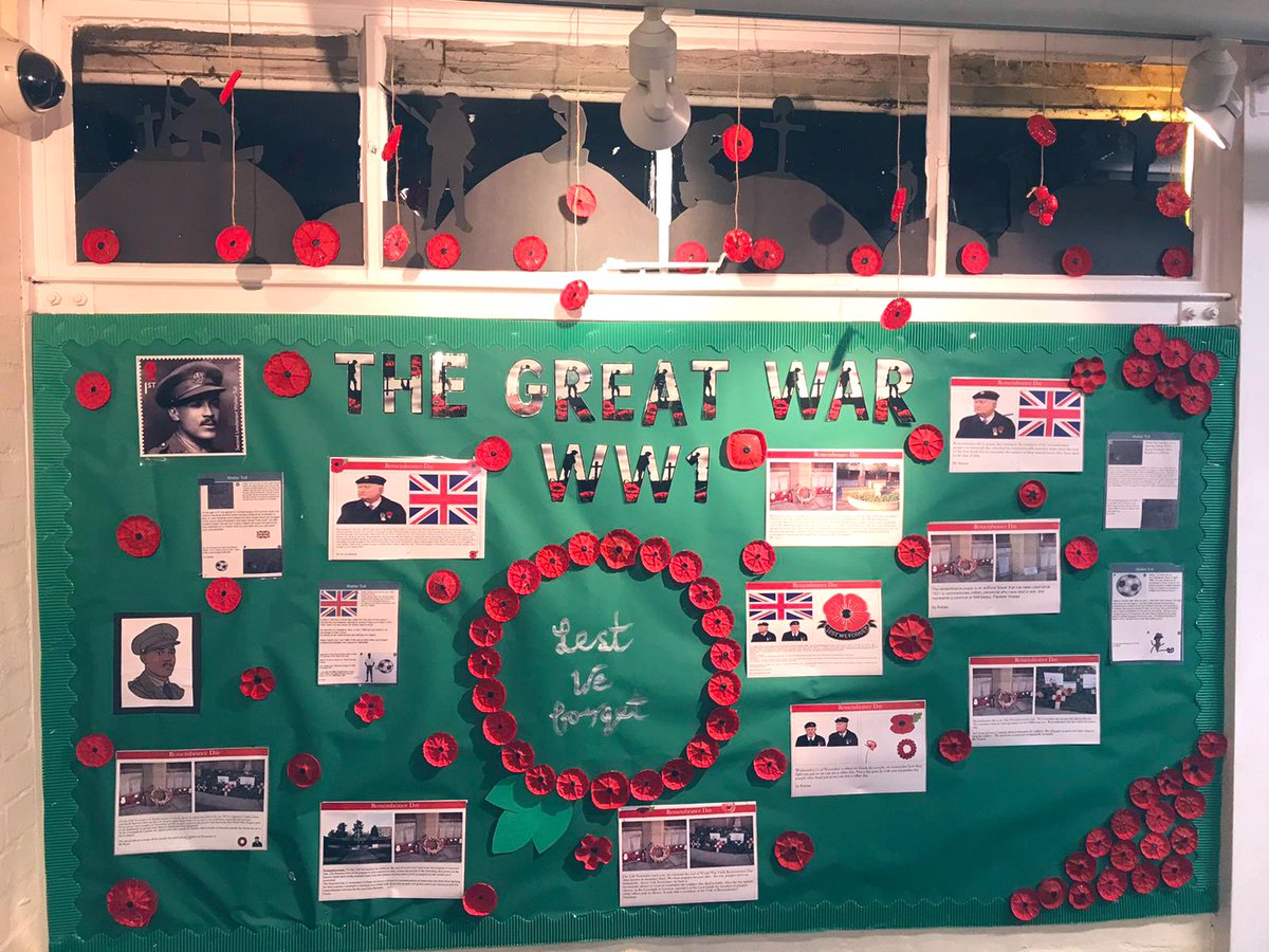 GrangeHarrow's tweet photo. Mrs Hubbard has been busy creating this beautiful Remembrance Day display of Year 6 homework #RemembranceDay #PrimaryHumanities #WeLoveHistory #NeverForget https://t.co/yFS0smDrQ2