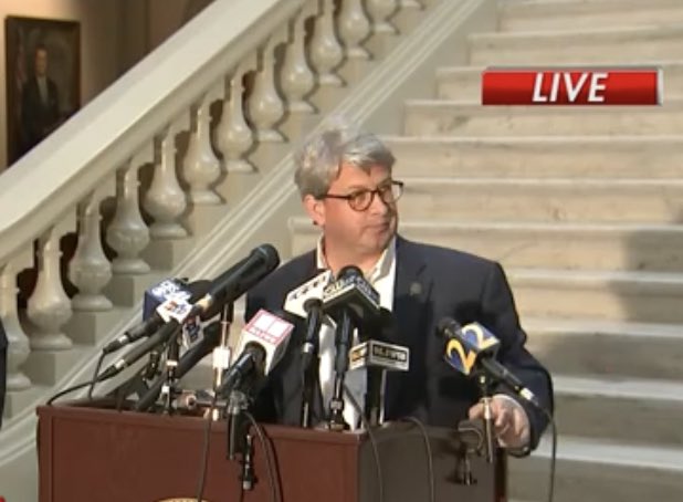bluestein's tweet photo. Georgia election official @GabrielSterling is pushing back on baseless claims of voter fraud in Georgia, calling them “hoaxes and nonsense.”
He tells voters not to “buy into these things ... This election was an amazing success here." #gapol https://t.co/kVWGJ0gcki