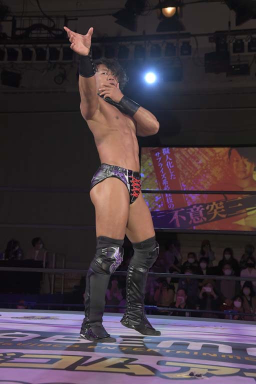 Compulsory special appearance by the Personified God of Run-Ins #ddtpro  #wrestleUNIVERSE