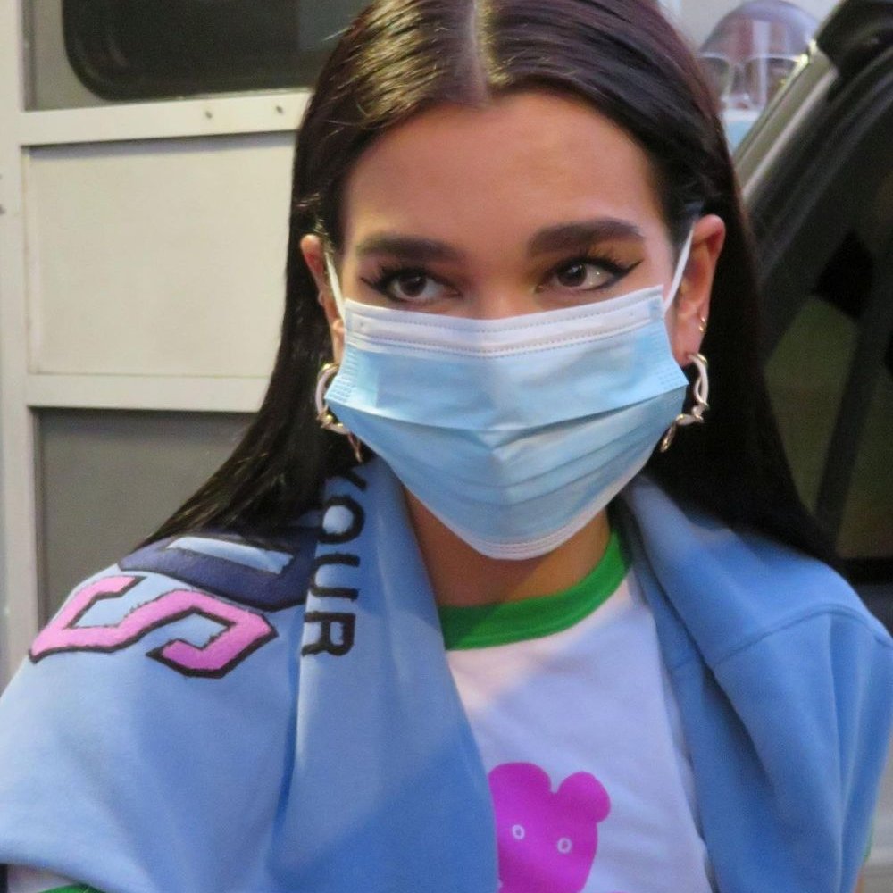 Dua Lipa as Angèle; a short but necessary thread!