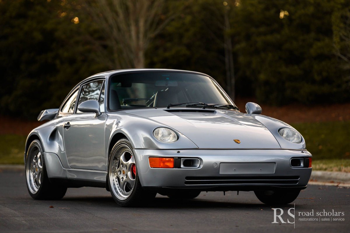 PorscheMarket's tweet photo. This extremely rare 1994 #Porsche 964 Turbo S Flachbau is finished in Polar Silver Metallic over a Grey leather interior and only has 12,754 original miles. #Classifind

▶️ https://t.co/jaohnSZoV9 https://t.co/AGAS39fh34