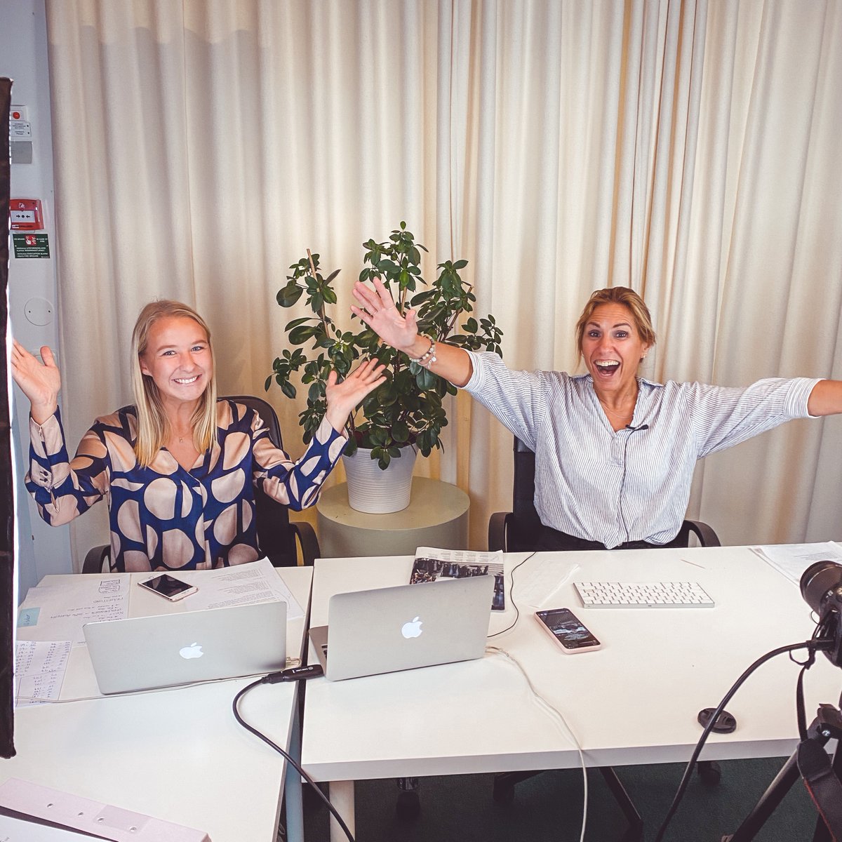 Nu öppnar vi registreringen till Social Media Academy för SISTA gången i år! 🥳

Vill du bli diplomerad Social Media Manager?

Läs mer om utbildningen här 👉 bit.ly/32SKx9k

#webbutbildning #socialamedier #socialmedia #socialmediamanager #socialmediaacademy #utbildning