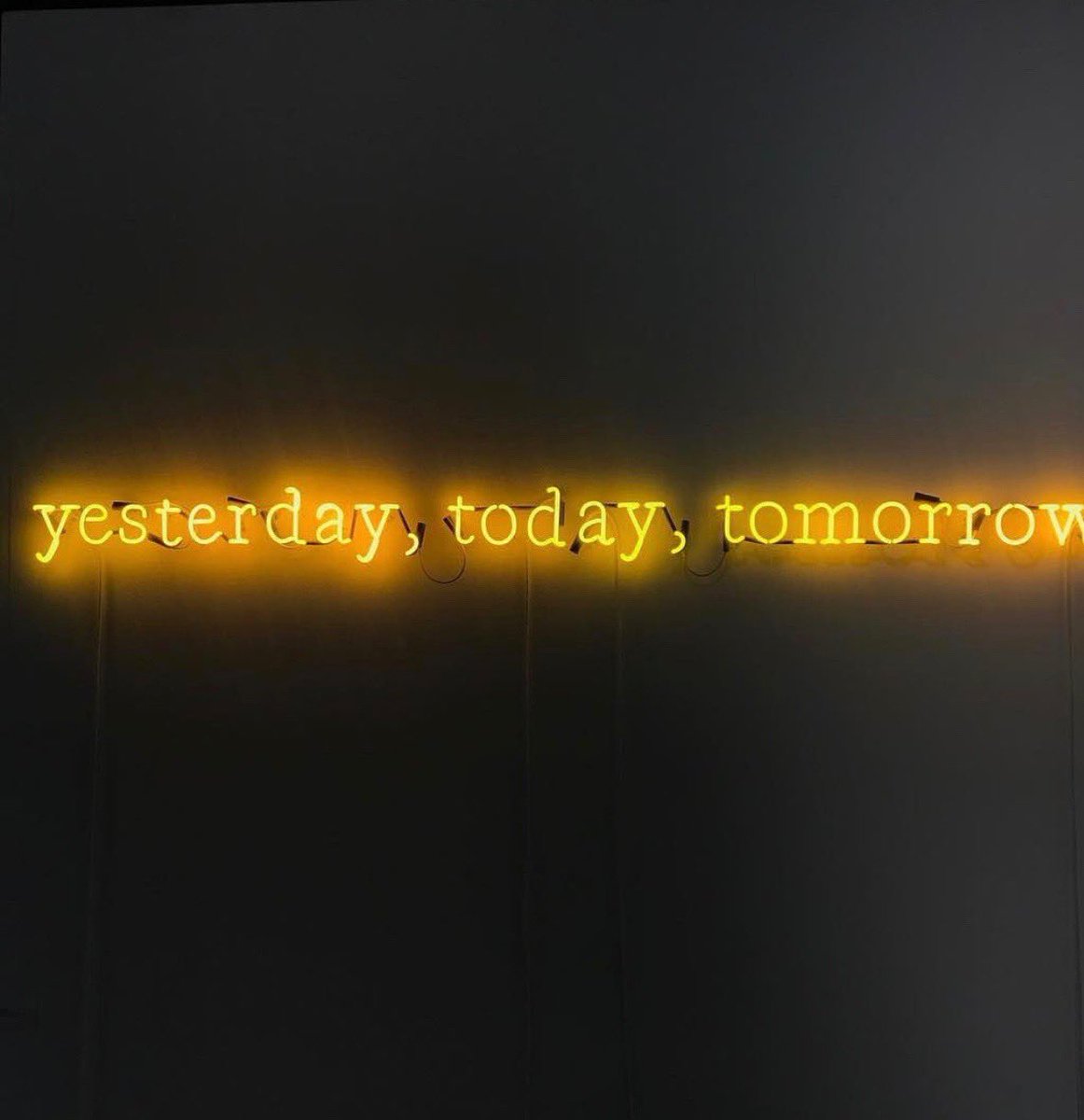 1969Gallery's tweet photo. Joseph Kosuth, ‘J.J. (F.W. #11)' [yellow] | yesterday, today, tomorrow, 2009, Neon, 4 9/10 × 87 4/5 in https://t.co/1AYOLzcV69