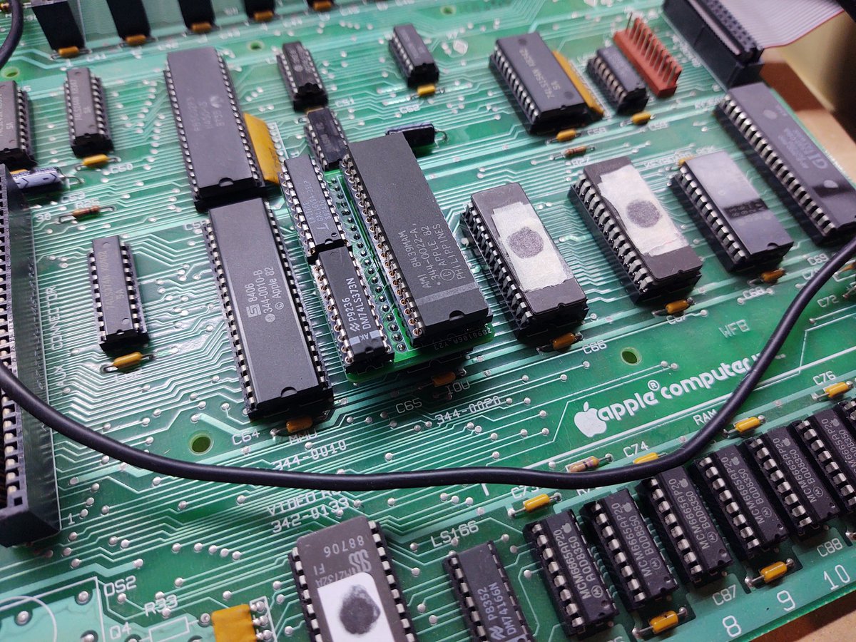tabifata's tweet photo. Installed the PCB for my Apple IIe speaker decoder replacement, now this #appleii regained it's voice. The IOU chip on this has the SPKR pin dead. #repair #retrocomputing https://t.co/7SjVZXWEdx