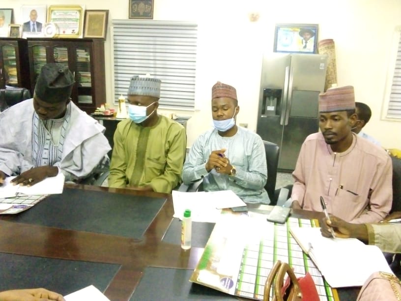 ShehuProf's tweet photo. Earlier today (Monday, 9th November, 2020) I received the new Executive members of KUST WUDIL ALUMNI under the able leadership of Comrade Suhailu Sabo Maccido.

Vital issues that relates to the progress of the University were discussed. https://t.co/0sNRp5jJCR