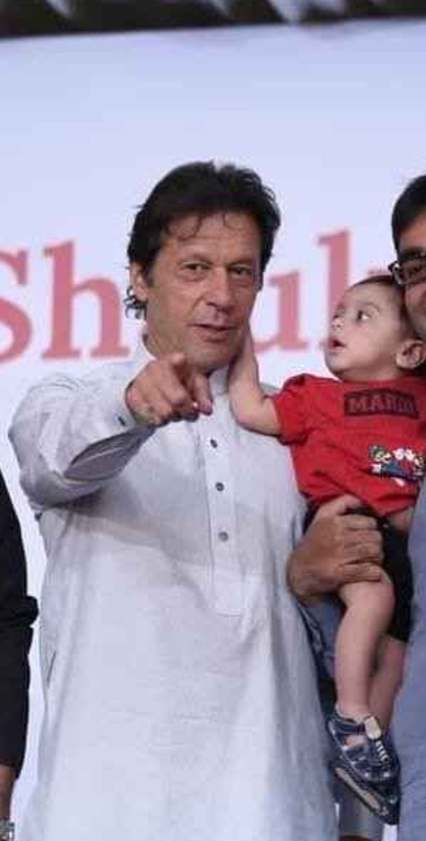 ImranARaja1's tweet photo. بچے غیر سیاسی ہوتے ہیں https://t.co/dhnBlo9Zyu