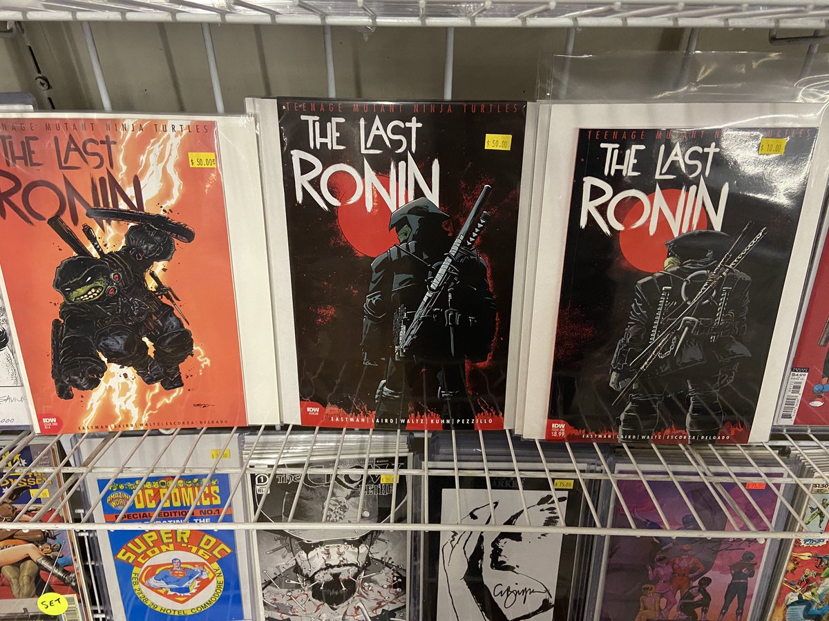 QueenKaylaleesi's tweet photo. Anyone still looking for #thelastronin #TMNT feel free to contact @HARRISONSCOMICS via phone email or dm They ship and will be more than happy to get you your copy #SupportSmallBusinesses #supportlocalcomicshops https://t.co/UCaLccfTds