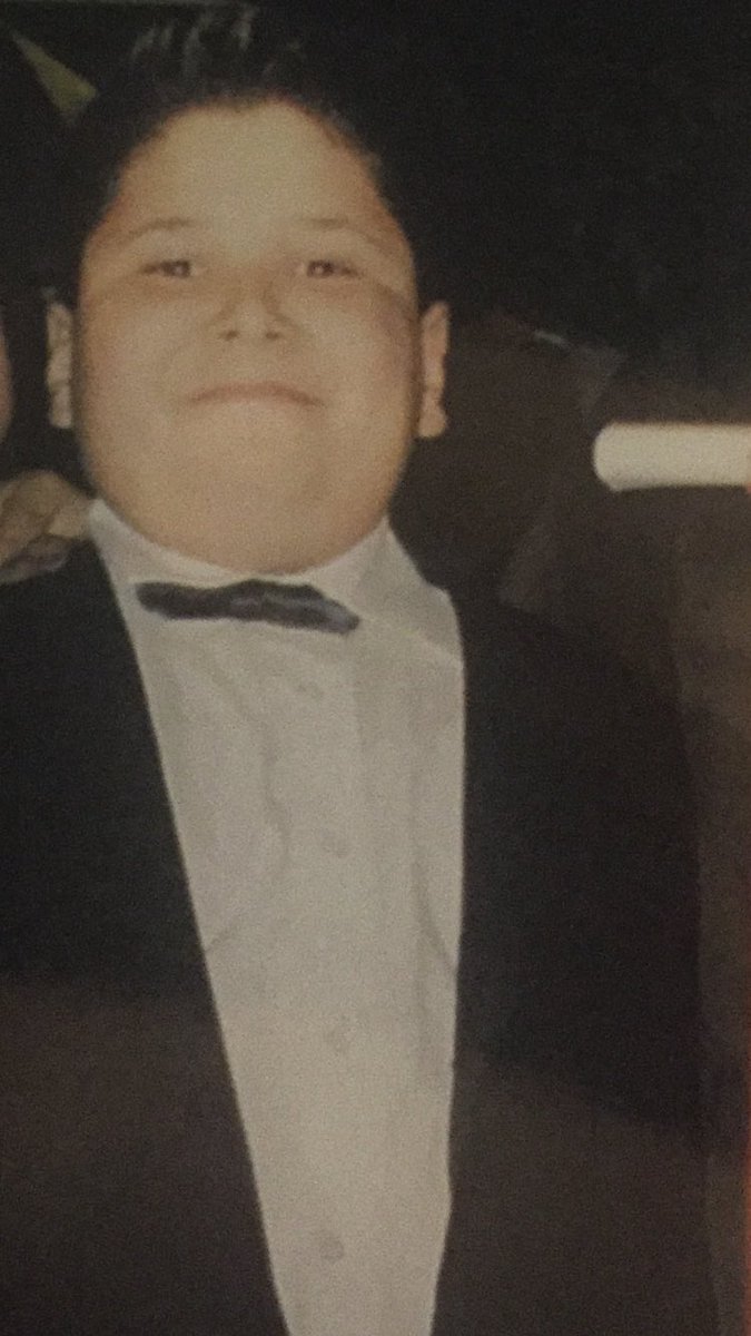 Bu ülkeye benim gibi bir ekonomist lazım.Pozitif bir insan olduğum kadar her ay kredi kartımı düzenli öderim(asgarisi değil).En önemlisi de “ki,de,da” gibi ekleri ayrı yazmam gerektiğinde yazabiliyorum.#ekonomibakani