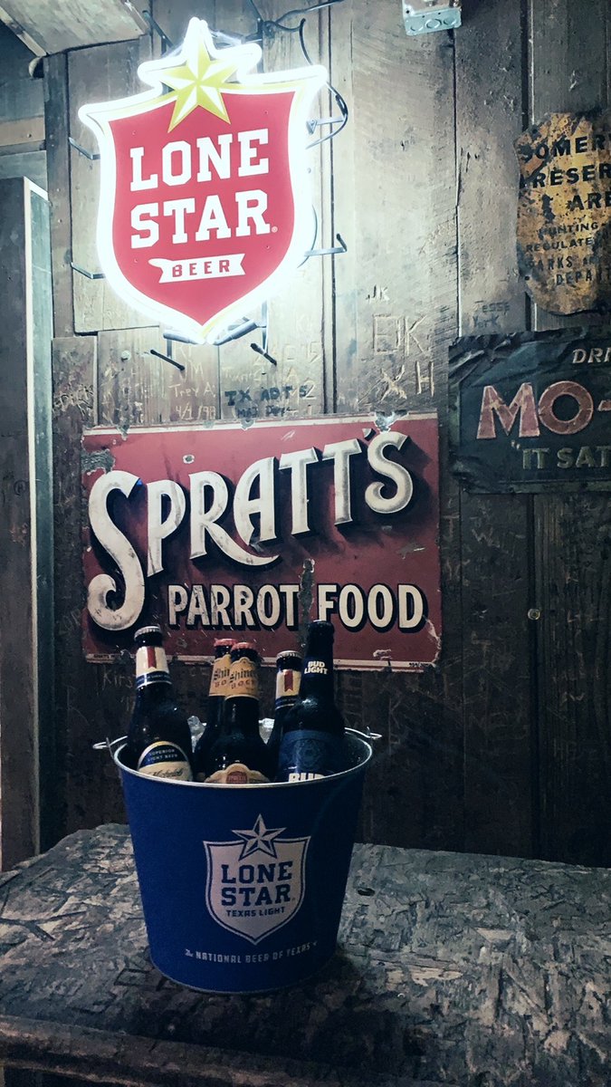 thedixiechicken's tweet photo. Coming into the #DixieChicken soon? Don't forget you can get #BucketsOfBeer! Get your table a variety or fill it up with the one of your favorites. https://t.co/slOHRctr2h
