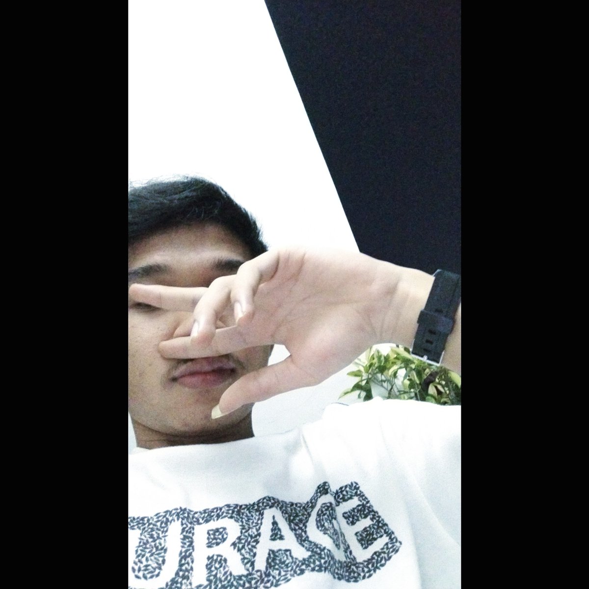 mahestraBT's tweet photo. Im back! https://t.co/pvIV4BYNIz