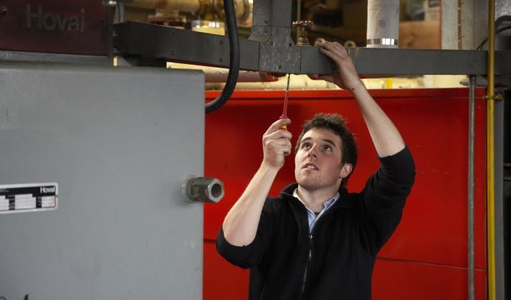 Today’s shout out goes to all of the facilities and maintenance staff across the NHS who keep out services operational.

We dread to think where we would have been this year without their vital work.

So please spare a RT for all of them.