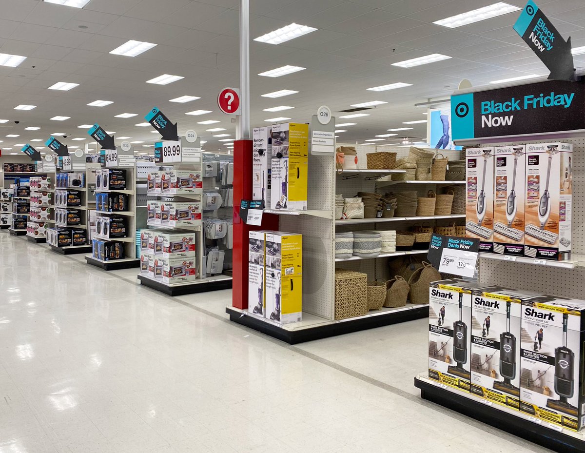 shaheedAtTarget's tweet image. Hello Philly!

Today is a perfect day to stop by Target South Philly! We are celebrating Black Friday a tad bit early this year with our “BLACK FRIDAY NOW” deals in our home department.

We have InstaPots for $59.99, Keurig’s for $49.99, and AIR FRYERS STARTING AT $39.99! +more!