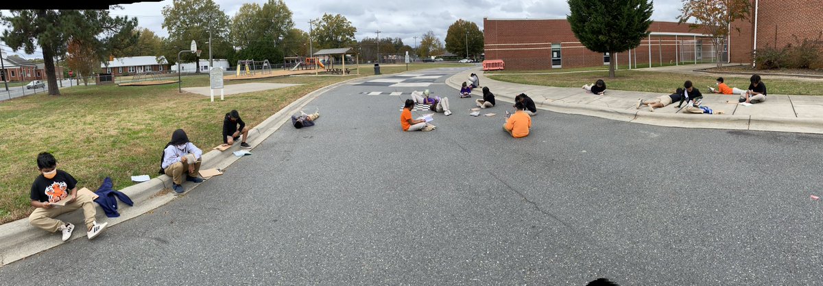 trulyteaching_'s tweet photo. Sometimes you just need some reading outside☀️ @BentonHeightsES @UCPSNC @Renee_McKinnon1 https://t.co/40e5F1VaeN