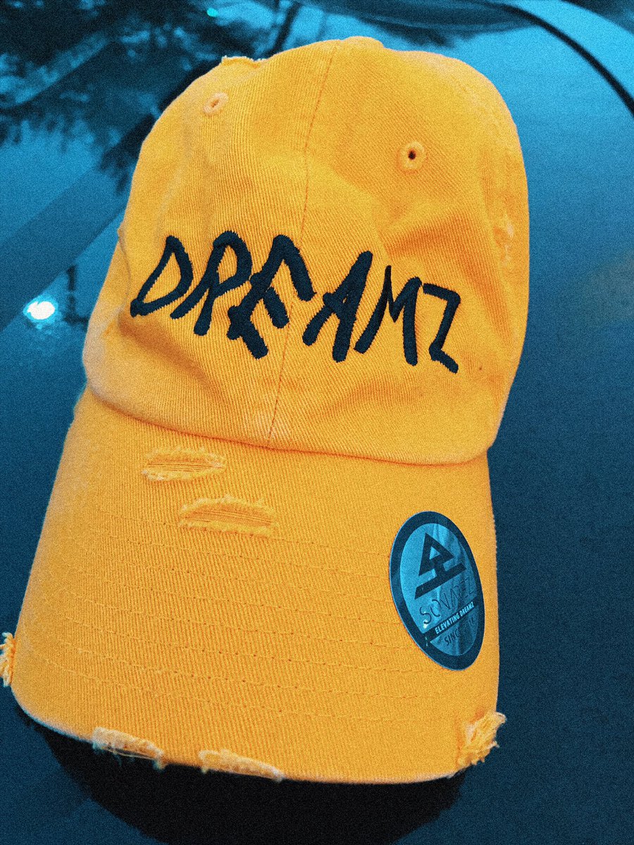 Sonarezclothing's tweet photo. https://t.co/EYI89JGyOh Now Available ☁️☁️👽👽🚀🚀 https://t.co/j807cmew1g