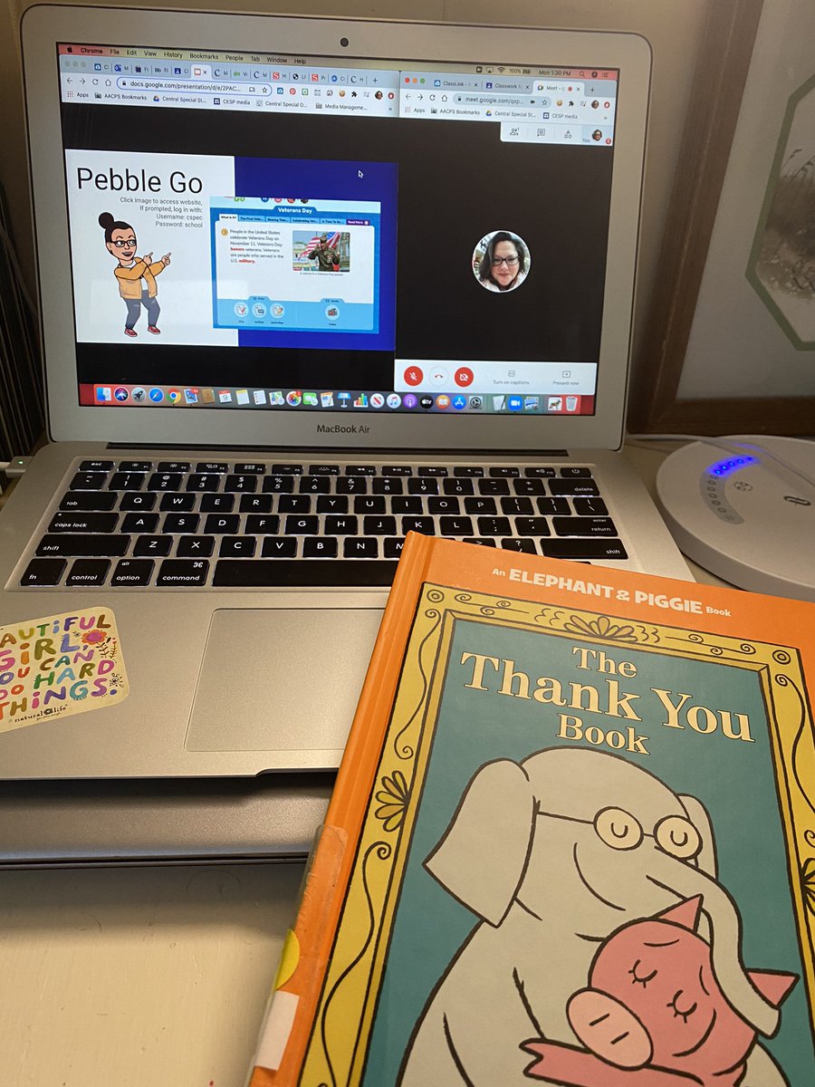CentralSpecial's tweet photo. Miss Carrie’s media students are saying “thank you” to veterans this week with the help of PebbleGo and The Thank You Book by @mowilliams  #CSSawesome @AACountySchools @aacpsoit @AACPSReads #VeteransDay2020 https://t.co/wsbL9oyWQt