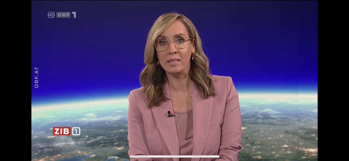 superflo's tweet image. Ich finds ja super, dass der ORF alte Knight Rider-Folgen wiederholt!