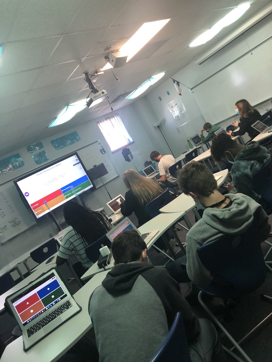 Wrights_room's tweet image. #Kahoot #review over #linearfunctions #HybridLearning #iteachmath #iteachgebra #misdproud @MHSPanthers