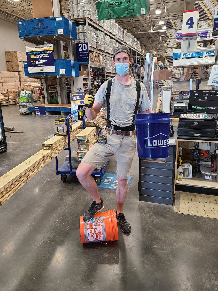 IvanPierantoni's tweet photo. Blue beats Orange every time! #bucketexchange @Javi3rD @JoeyMartino1366 @michaelO1366 @timdaleynymetro @josephcoscia5 @CiceronVania https://t.co/OxYhVNnbAl
