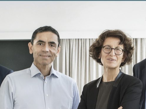 TijenOnaran's tweet photo. Dass die beiden, die möglicherweise für einen Impfstoff sorgen werden Uğur Şahin und Özlem Türeci heißen, sollte eigentlich keine Erwähnung finden. Dass es das tut, ist unglaublich wichtig und zeigt so so vielen Menschen in Deutschland wie wichtig Vielfalt ist! https://t.co/8MU8Tz4cyT
