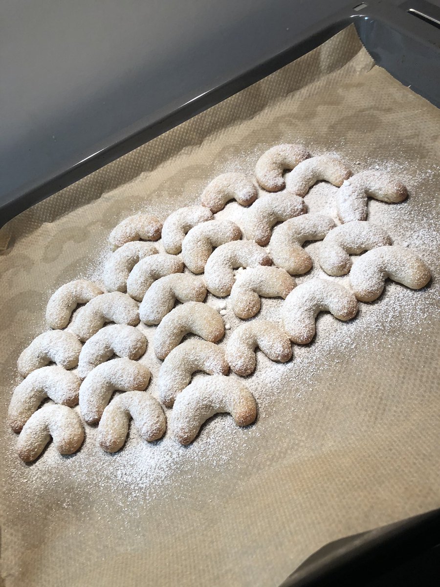 Sue me. 
<a href="/rob_x_x/">Robert Starck</a>