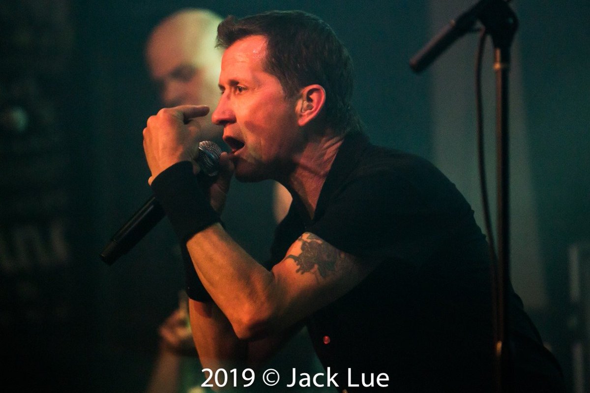 metalchurchis1's tweet photo. Mike at The Whisky A Go Go in Hollywood, California (photo credit Jack Lue) #metalchurch #whiskyagogohollywood #california #mikehowe #theconductor #memories #werememberliveshows #goodtimes #ourcongregationrules https://t.co/8YsME0EFO9