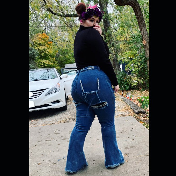 Goddess Kayy’s pics and videos