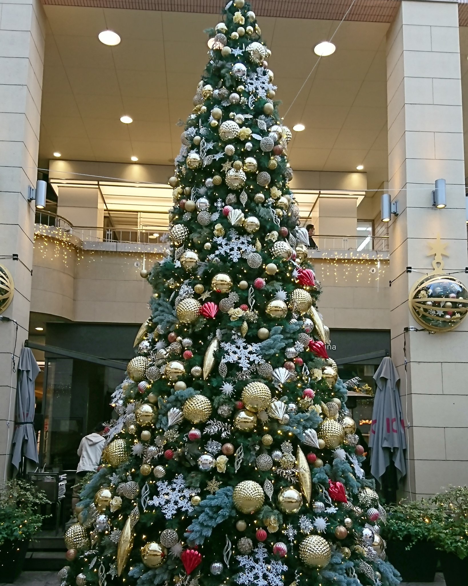 Tome Joker 品川プリンスの クリスマスツリー ちょっと息抜きに映画なう 11 17 13 08 38 観るのはドクターデスの遺産 品川プリンスシネマ 品川プリンス ドクターデスの遺産 T Co Dcxpm7qltx Twitter