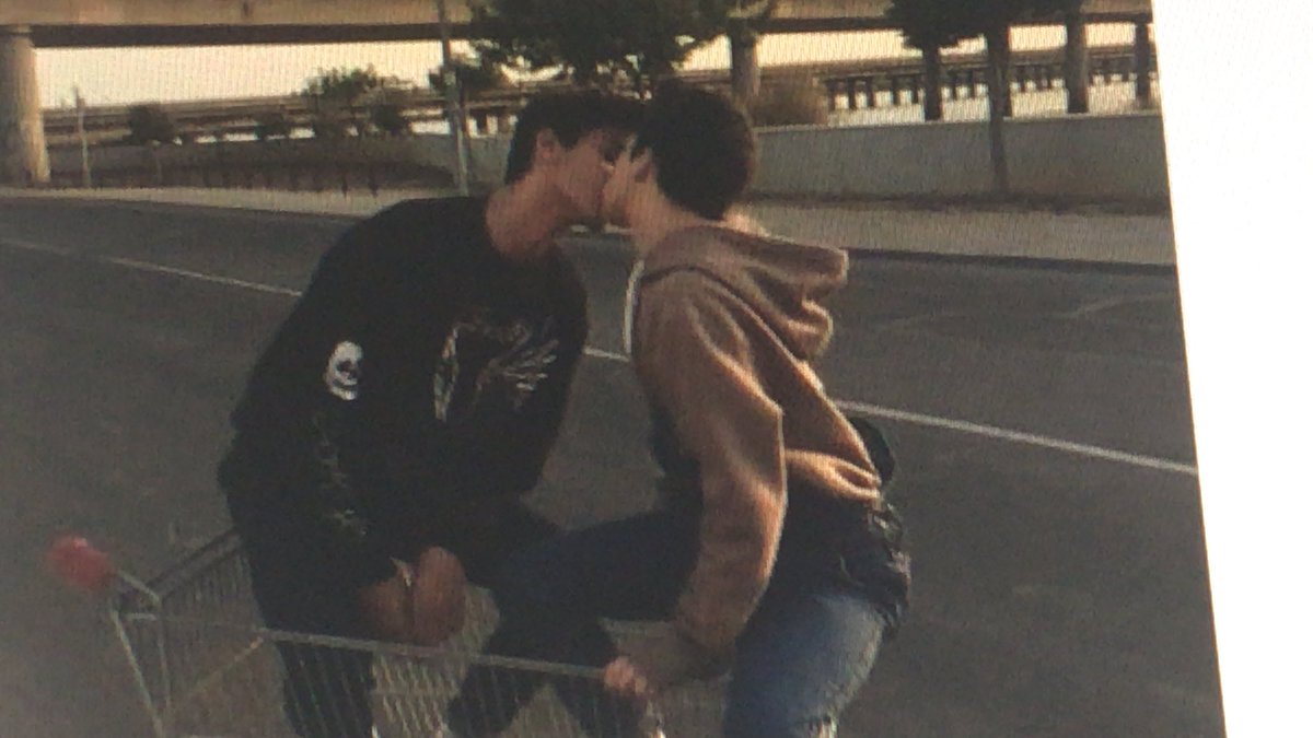 waterfallblade's tweet photo. oomf got a boyfriend so who wants 2 b my boyfriend it's my turn please i have many pictures of boys https://t.co/jY0YHctpGe
