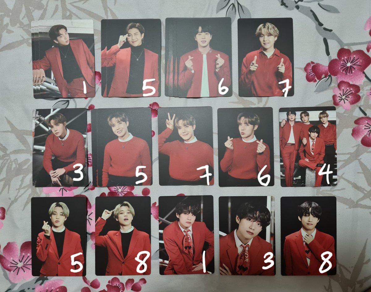 kohcatherine's tweet photo. [WTS/WTT] BTS MOTS ON:E Mini PCs

Have: those in pic
Want: 
Jk 3, 8
Tae 6
Unit 8

🌸Else WTS:🌸
$3 per PC

⚠️Maknae/Unit need to be paired with hyung. Hyung pcs can be bought on its own

Meetups at Hougang/NM +$1 (toploader will be used/outcase if >6 cards)

If int pls DM me! https://t.co/6nXxtD8Bui