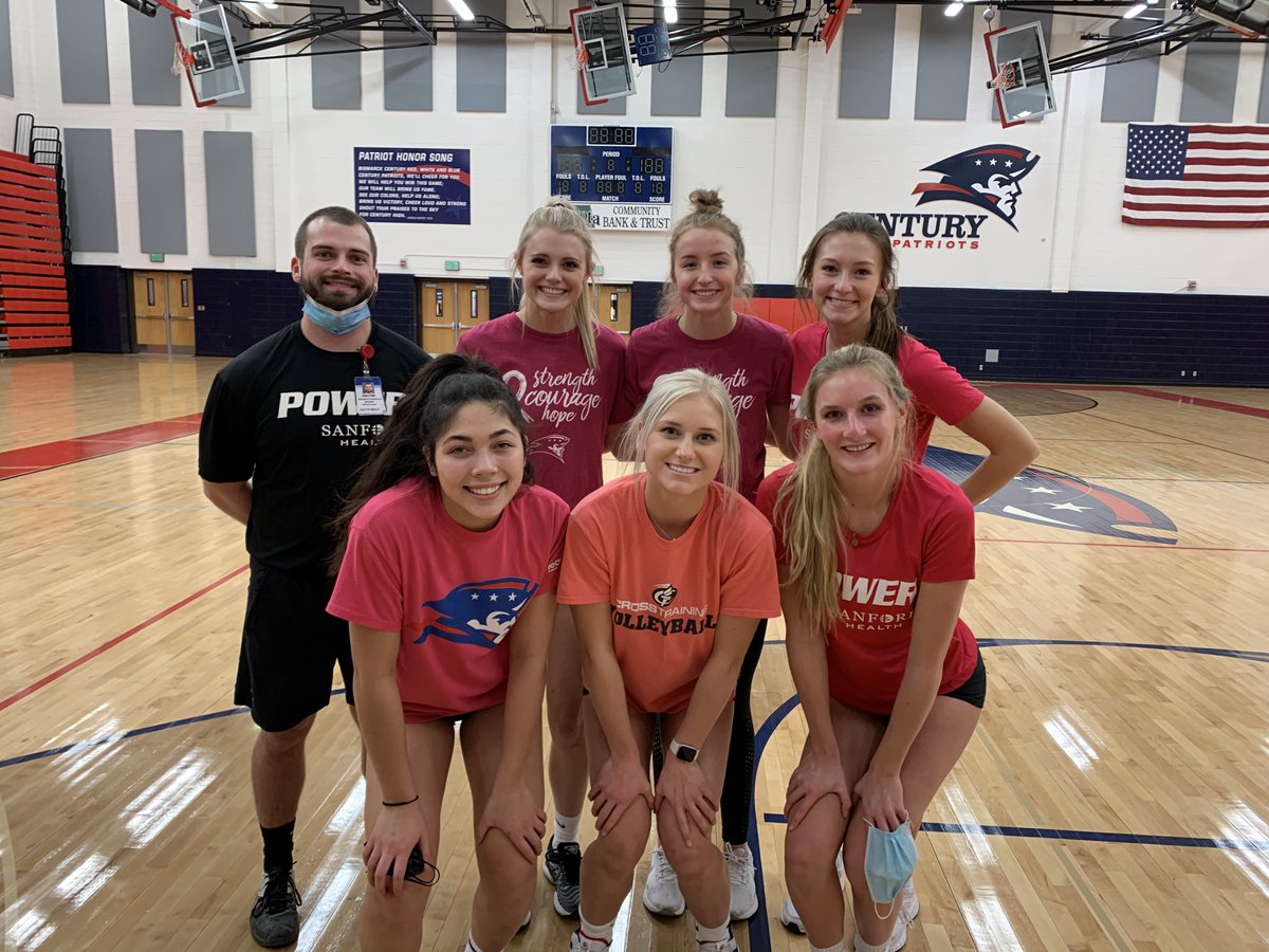 WeiszSSP's tweet photo. 4/4

"To lead is to follow"

𝐓𝐇𝐀𝐍𝐊 𝐘𝐎𝐔 𝐒𝐄𝐍𝐈𝐎𝐑𝐒 for upholding the culture set by those that have come before you &amp; showing how to be the standard for the underclassman coming after you.

Humbled to work with such a great group of LEADERS! Always remember your WHY https://t.co/Sbvo6kYiwT