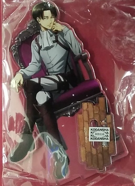 入荷情報】 「進撃の巨人」からキャラウムカフェ販売のアクリル