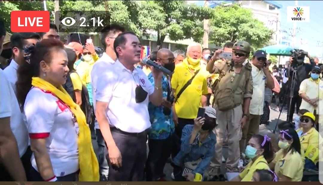  #Thailand anti-government protesters been calling for 3 changes including  #constitution change as it's deemed undemocratic as it's military-backed & drawn up when  #PM  #Prayut governed under coup. Royalists adamant protesters want charter change to impact monarchy  #ม็อบ17พฤศจิกา