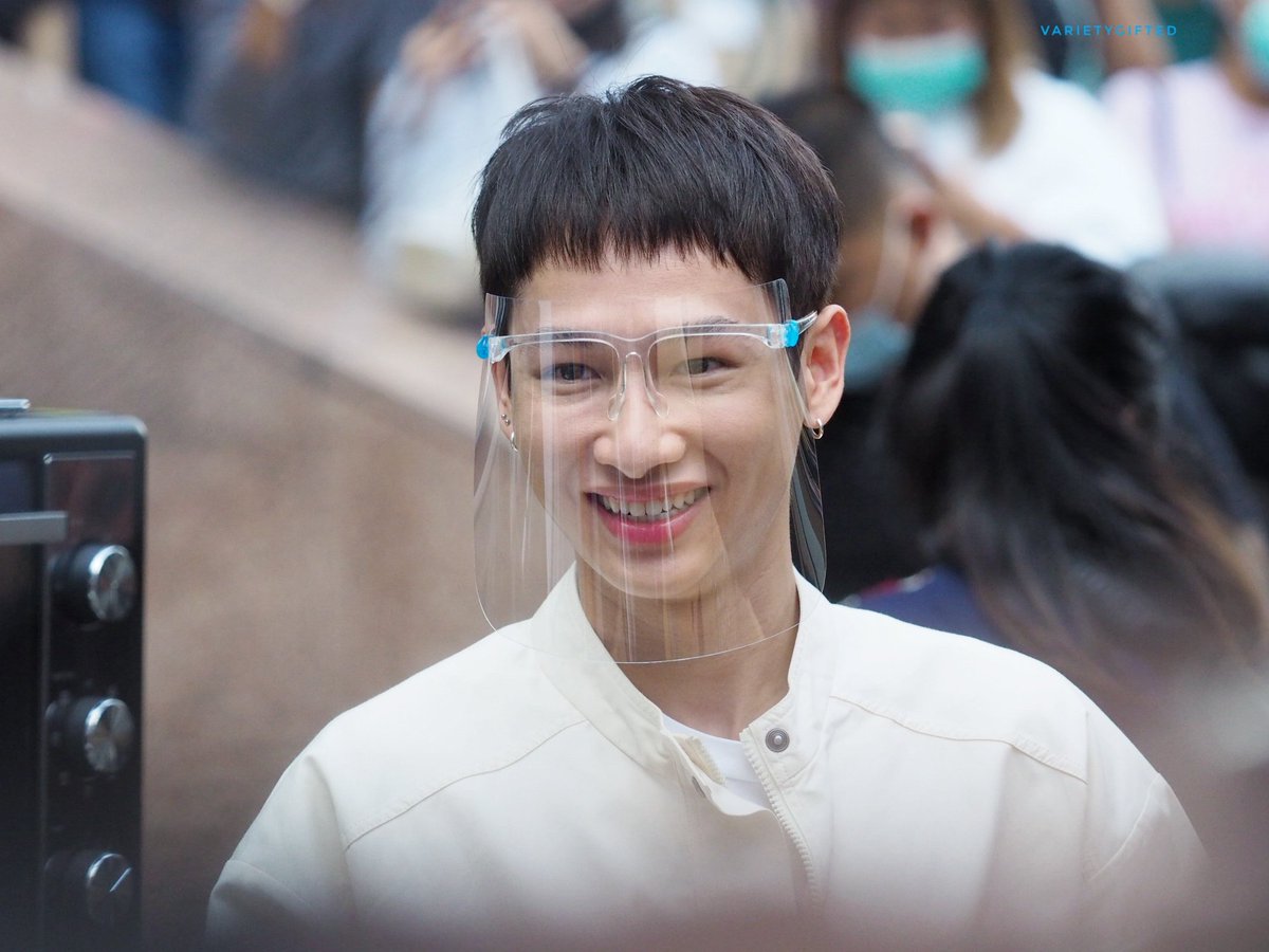 varietygifted's tweet photo. เจ้าจิ๋วมาแล้ว น่ารักกรุบกริบ

#WallsOvaltineWhiteMaltCrunchy
#กันอรรถพันธ์น่ารักกว่าที่คิด #ออฟกัน https://t.co/cb9BqQAXdk