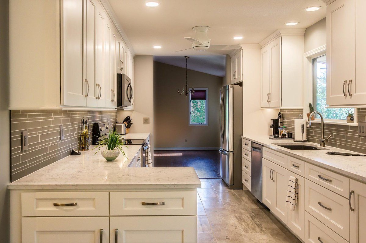 BillyWinstead3's tweet photo. RT https://t.co/gr4MbJTSlq Why wood kitchen cabinet is always a best choice https://t.co/iHVfg7Zcw3 #idealhome #betterhome #sweethome #homedecor #remodeling #interiordesign #homedesign #homeim… https://t.co/EzpZvUYswm