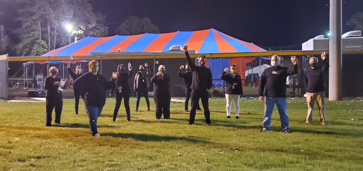 tommerzz's tweet photo. "It's supposed to be hard. If it wasn't hard, everyone would do it. The hard is what makes it great." League of their own #theatlantaopera, #atlbigtent https://t.co/tKVWdci5iS