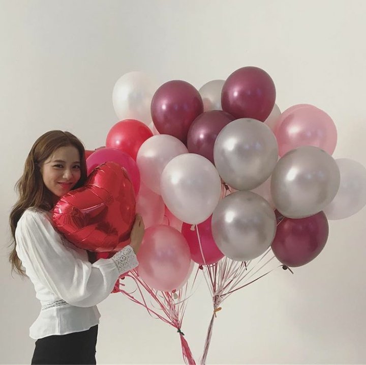 "KISS ME"덕분에
#BLACKPINK #JISOO #BLINK #YG #BLACKPINKTHEALBUM