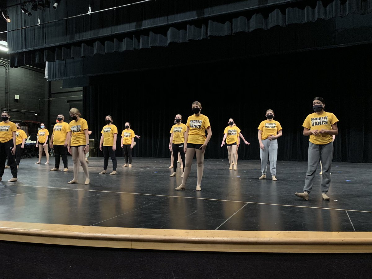 d230Swan's tweet photo. The show goes on @vja_orchesis https://t.co/JKLMa15kdg
