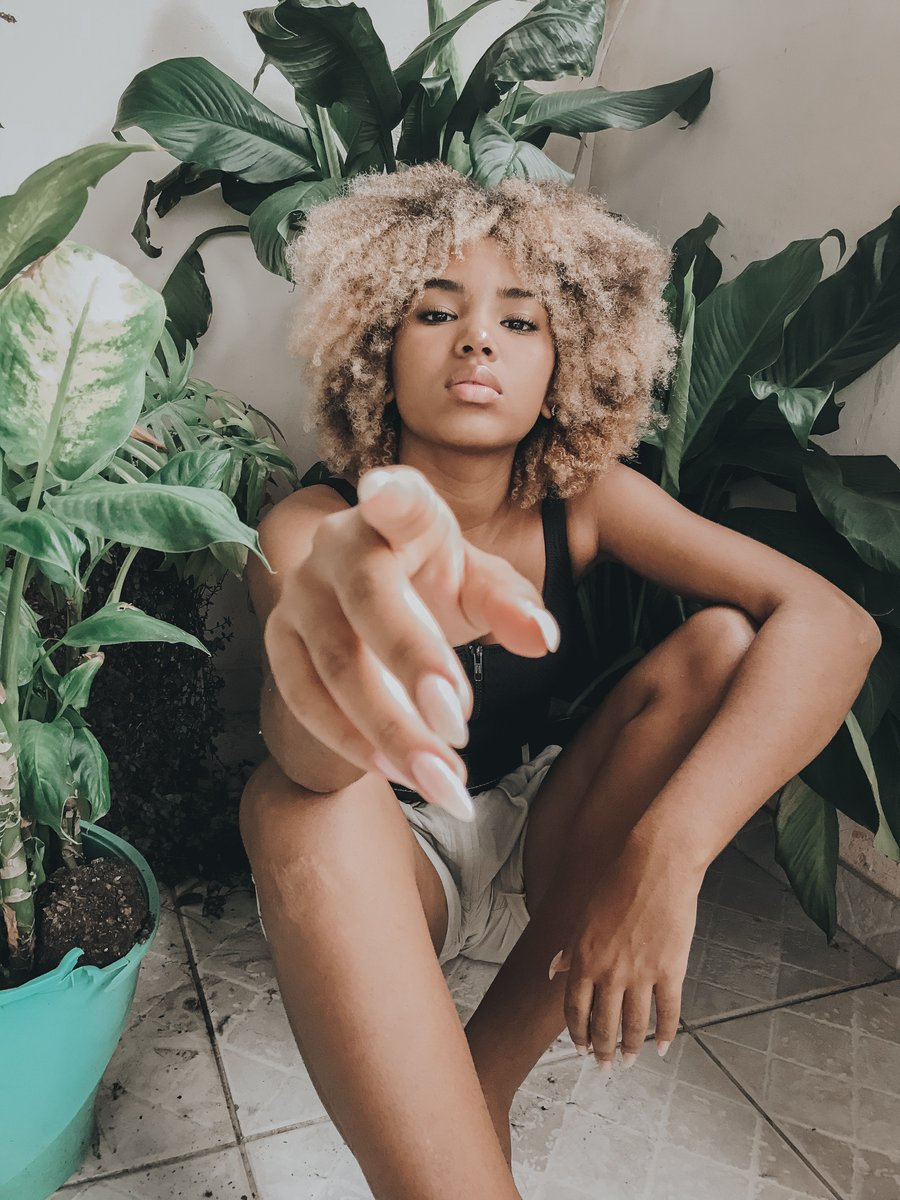 GreenerPastSat's tweet photo. The GP crew wants YOUR #holiday themed #comedy_piece. Food, family, festivities, plague, or all the weird bits in between. 700 words. All welcome, but BIPOC especially encouraged to submit. Payment: Medium Partner Program. Deets: https://t.co/Ce9kjOqddq https://t.co/4rejiG87Xa