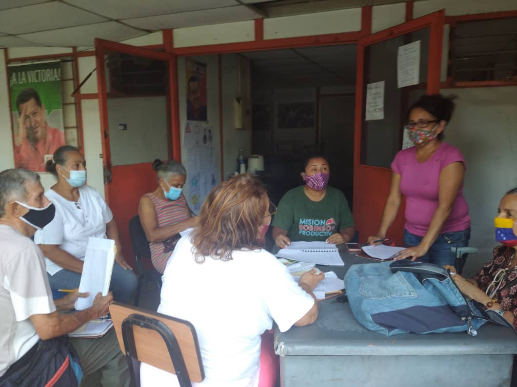 RobinsonPortugu's tweet photo. #Hoy Se llevo acabo Visita de Acompañamiento Pedagogico, a los Ambientes #MisionRobinson  del Complejo Habitacional Simon Bolivar Municipio Paez por parte de la Coordinadora Academico Regional @MPPEDUCACION @raulbolivariano @MisinRobinsonP2 @ZEPortuguesa @Sociabolivarian https://t.co/GD0QdcTnRO