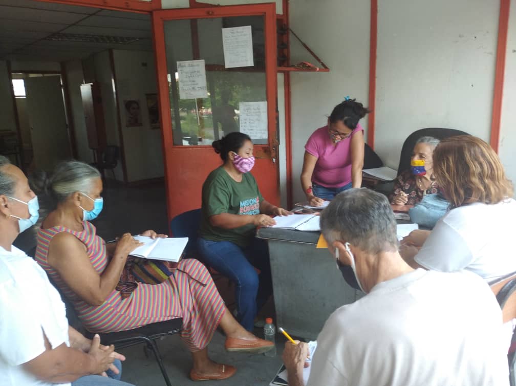 RobinsonPortugu's tweet photo. #Hoy Se llevo acabo Visita de Acompañamiento Pedagogico, a los Ambientes #MisionRobinson  del Complejo Habitacional Simon Bolivar Municipio Paez por parte de la Coordinadora Academico Regional @MPPEDUCACION @raulbolivariano @MisinRobinsonP2 @ZEPortuguesa @Sociabolivarian https://t.co/GD0QdcTnRO